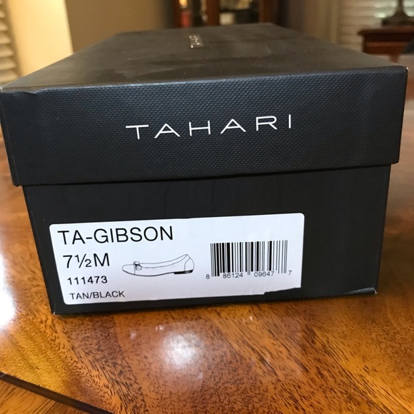 Tahari Gibson Flats Women’s Size 7 1/2 - Picture 8 of 8